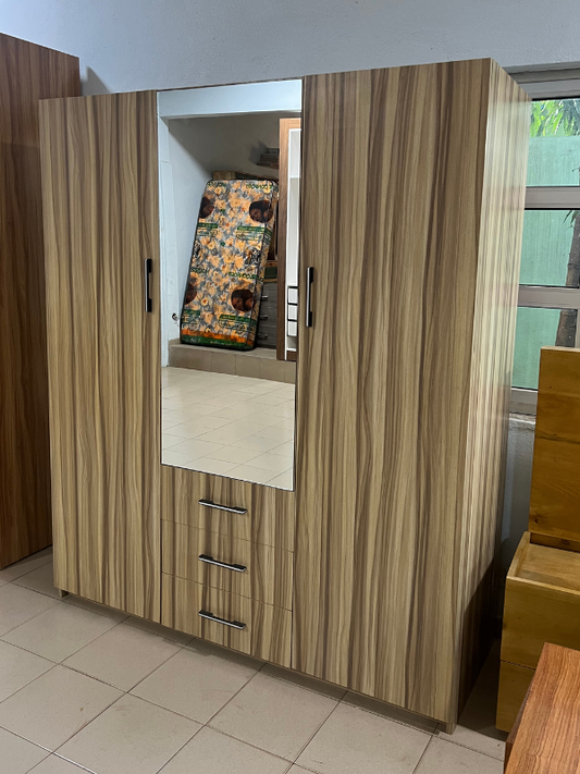 Armoire 3 battants Safran – Ateliers Bois Vivant Ateliers du bois vivant