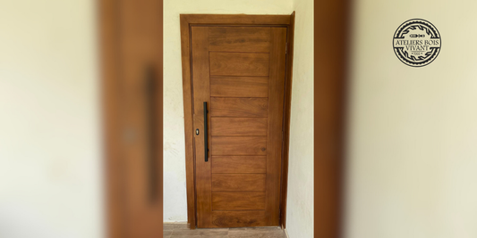 Porte en Iroko 210×90 cm – Élégance naturelle et robustesse | Ateliers Bois Vivant Ateliers du bois vivant