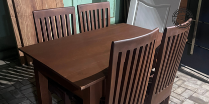 Table de Salle à Manger Modèle Familia en Mélina – Simplicité et Robustesse | Ateliers Bois Vivant Ateliers du bois vivant