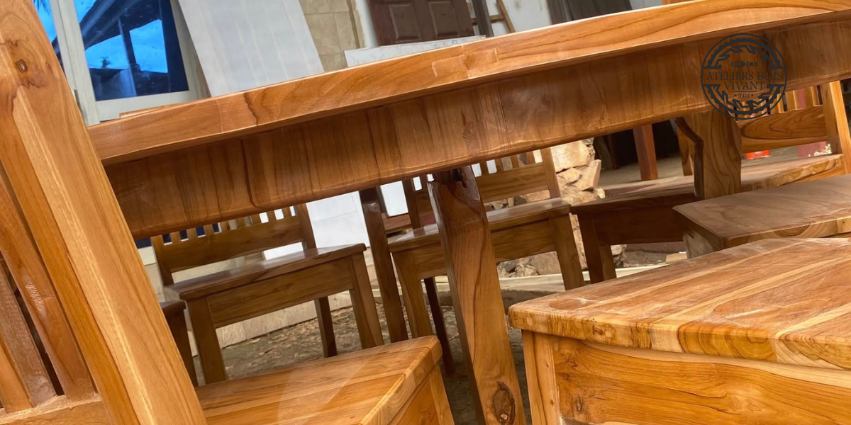 Grande Table Ronde en Teck – 8 Places | Ateliers du Bois Vivant Ateliers du bois vivant