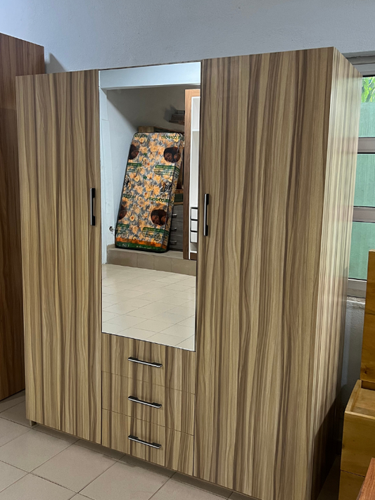 Armoire 3 battants modèle Safran