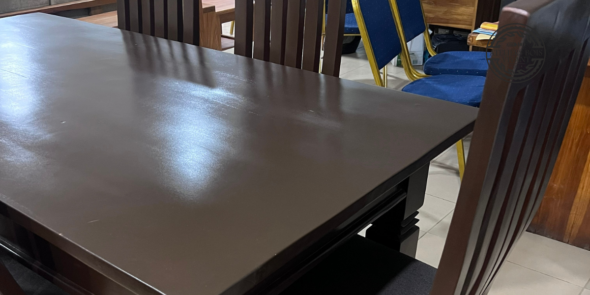 Salle à Manger Modèle Ibiza – Mélina Teinté & Finition Élégante | Ateliers du Bois Vivant Ateliers du bois vivant