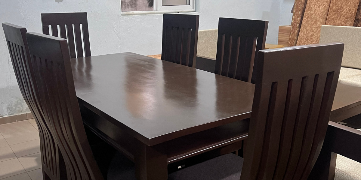 Salle à Manger Modèle Ibiza – Mélina Teinté & Finition Élégante | Ateliers du Bois Vivant Ateliers du bois vivant